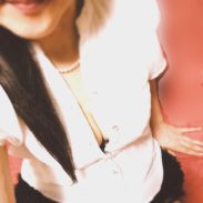 八木レオラ(40代)